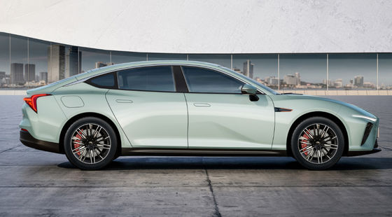650-715KM Nezha Automobile Nezha S Mid Large كهربائي Vehicle