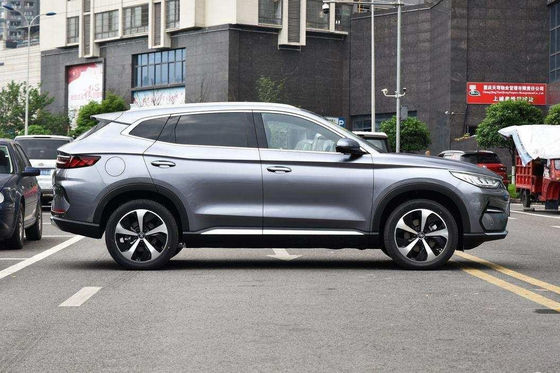 سيارة Song PLUS BYD EV سيارات كهربائية متوسطة الحجم Suv 505KM 5 أبواب 5 مقاعد