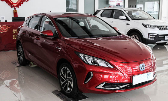 405KM Changan Eado ET نقي كهربائي المدمج Sedan Car المقصورة المريحة