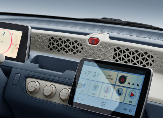 3 أبواب 4 مقاعد Dongfeng Motor كهربائي Vehicle Fengguang ميني Ev 120KM-220KM