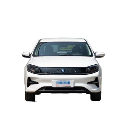 نقي كهربائي S60EV Dongfeng Ev سيارة 415KM مع 4 أبواب و 5 مقاعد