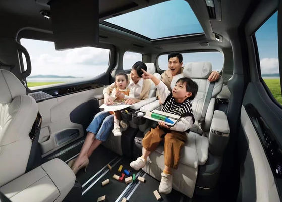 5 أبواب 6 مقاعد Zeekr 009 كهربائي مينيvan Long Range 702-822KM