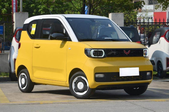 نقي كهربائي Gm Wuling ميني EV 120-170KM الحجم الصغير Easy Park