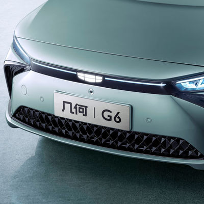 480-620 كم جيلي جيومتري G6 أوتو بيور إلكتريك 5 أبواب 5 مقاعد