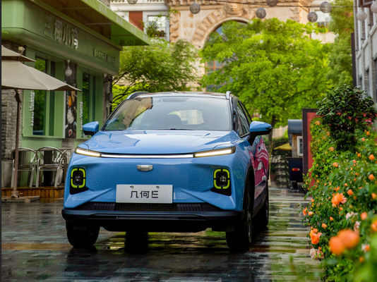 60kw جيلي Suv الهندسة الكهربائية E جيلي 320-410KM 5 أبواب 4 مقاعد