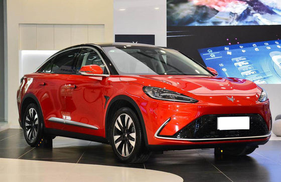 ARCFOX Alpha S Sedan كهربائي Car 525-708KM مع 5 أبواب 5 مقاعد