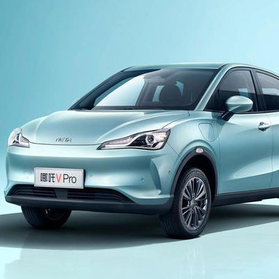 301-401 كم Nezha Automobile NETA V Pro Hozon 5 أبواب 5 مقاعد