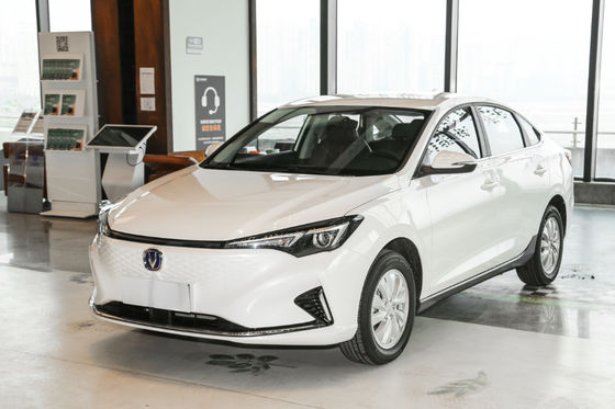Changan Eado EV460 Sedan كهربائي Car 2022 معيار معيار 365-405KM