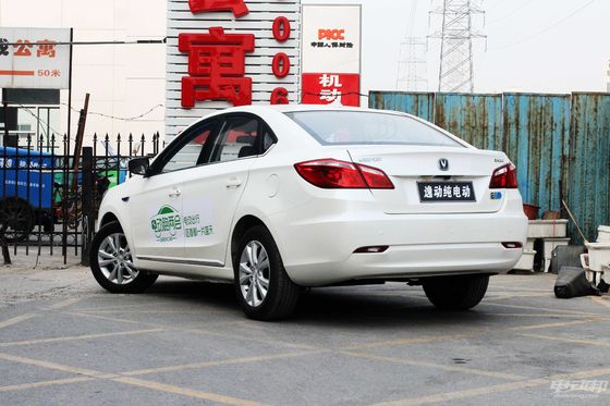 Changan Eado EV460 Sedan كهربائي Car 2022 معيار معيار 365-405KM