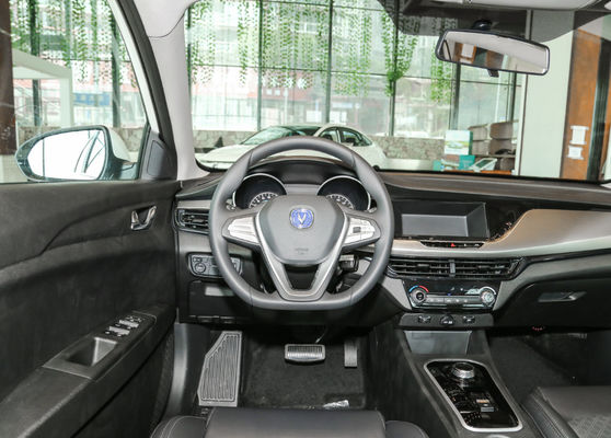 Changan Eado EV460 Sedan كهربائي Car 2022 معيار معيار 365-405KM