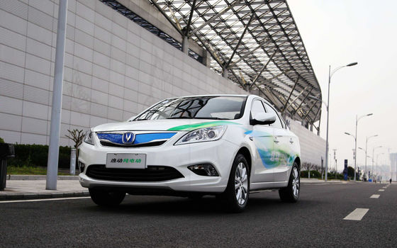 Changan Eado EV460 Sedan كهربائي Car 2022 معيار معيار 365-405KM