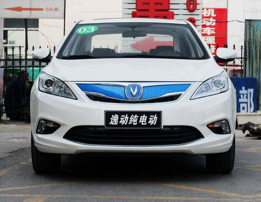 Changan Eado EV460 Sedan كهربائي Car 2022 معيار معيار 365-405KM