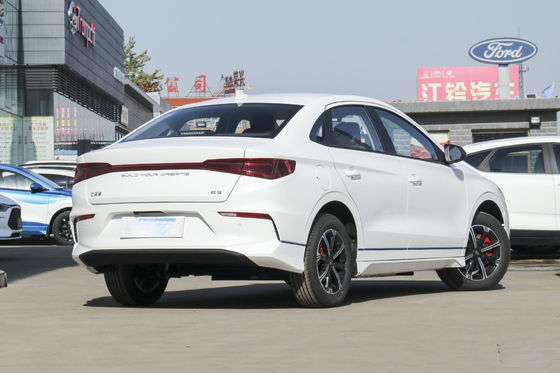 E3 Byd Sedan كهربائي Car Official معيار 401KM 4 أبواب 5 مقاعد
