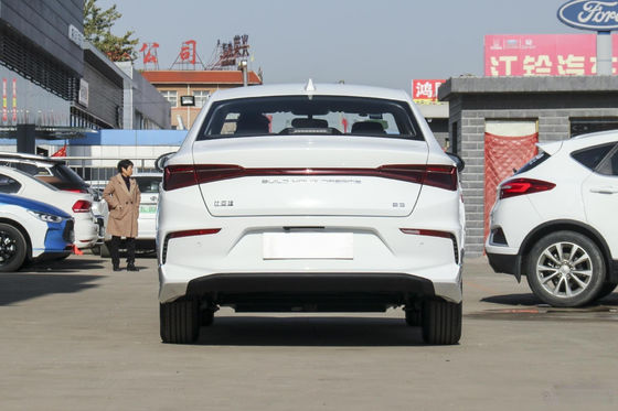 E3 Byd Sedan كهربائي Car Official معيار 401KM 4 أبواب 5 مقاعد